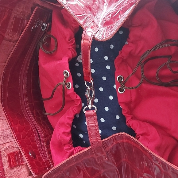 Francesco Biasia large patent red leather tote - Picture 3 of 15